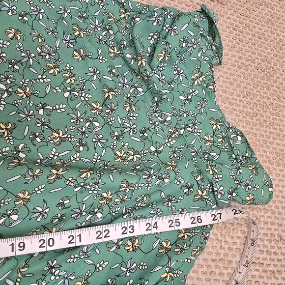 Max Studio Green Floral Wrap Dress with Flutter Sleeve Flounce Hem Women… - Picture 8 of 8